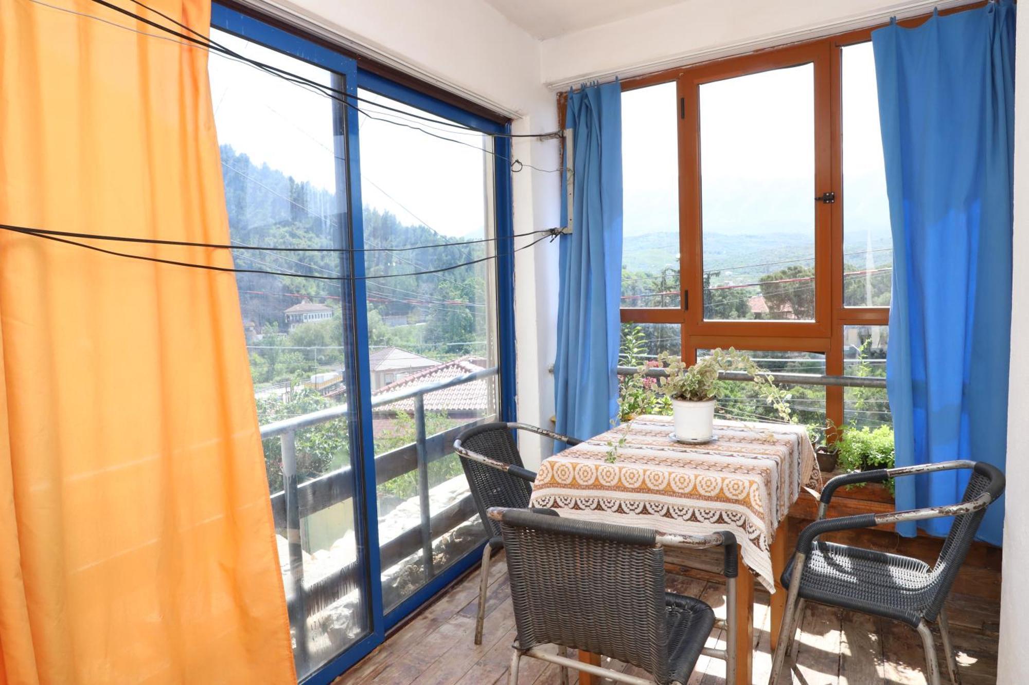 Elvi Aerd Apartment Berat Exterior foto